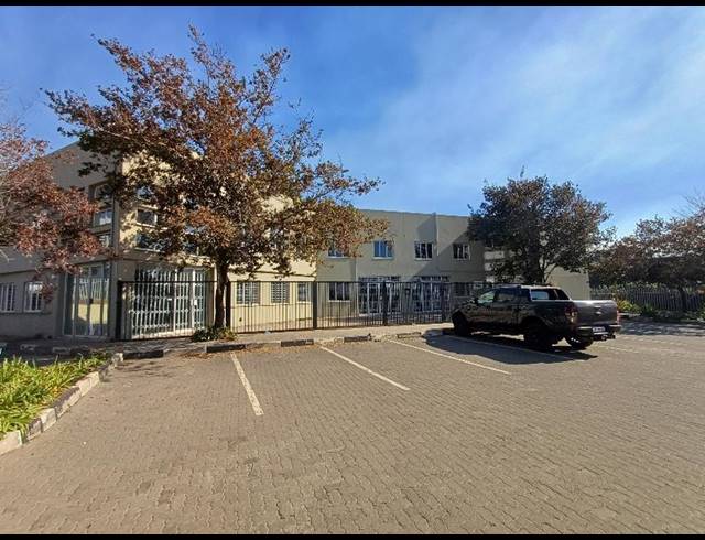 INDUSTRIAL PROPERTY TO RENT IN ROOIHUISKRAAL